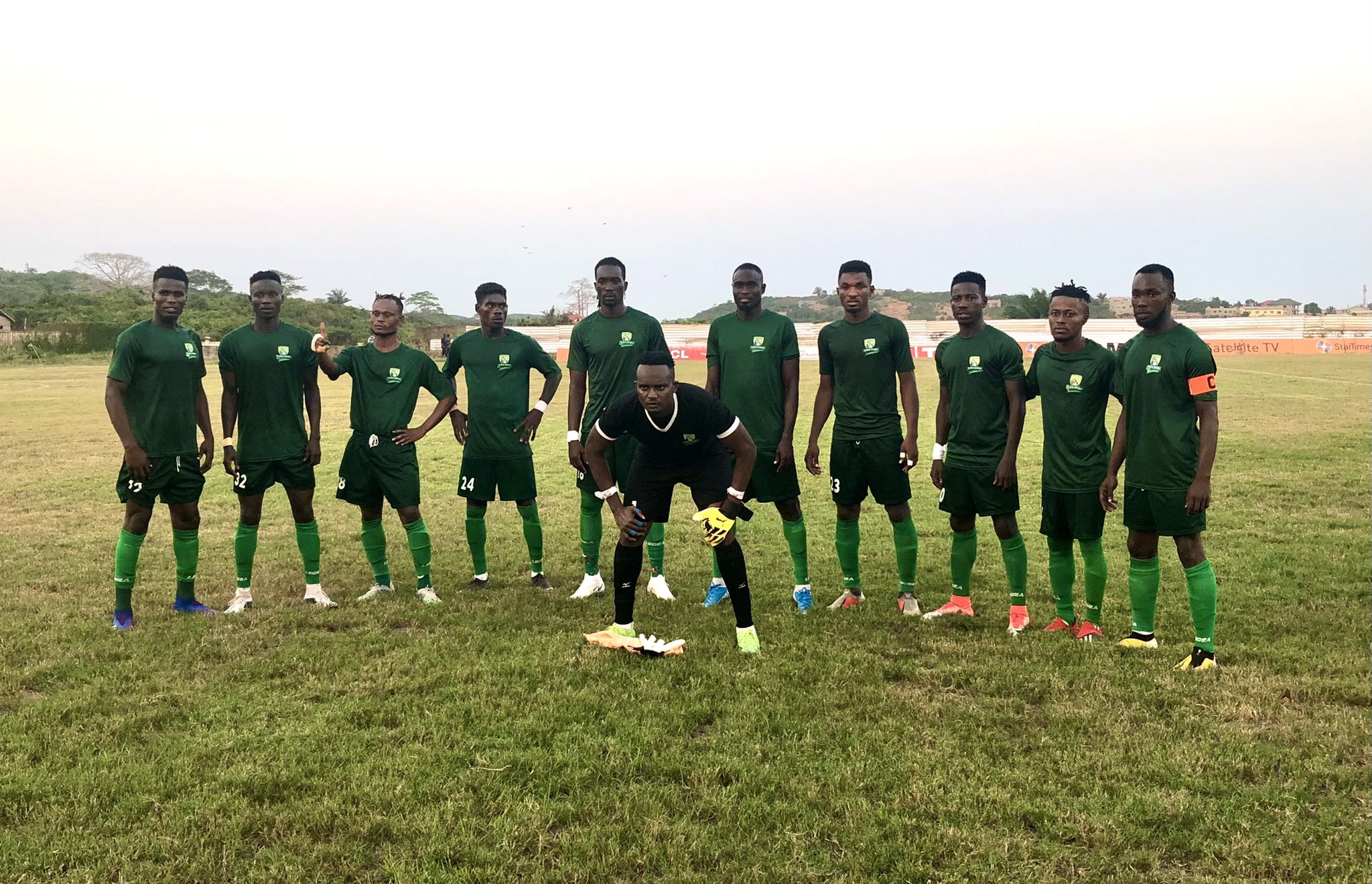 Ten man Elmina Sharks held at home by Hearts of Oak
