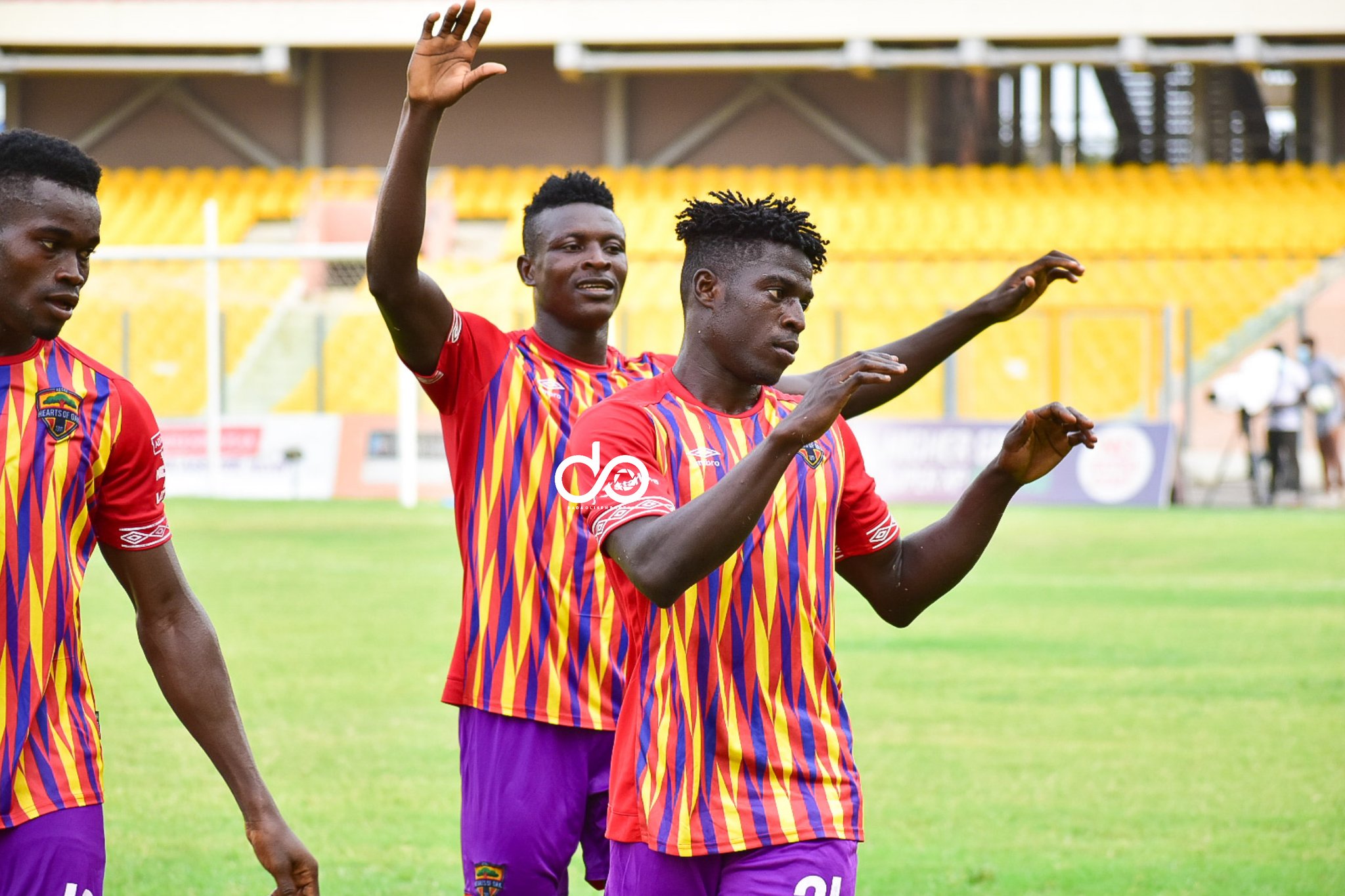 Victor Aidoo brace powers Hearts of Oak to hard fought win against Ebusua Dwarfs