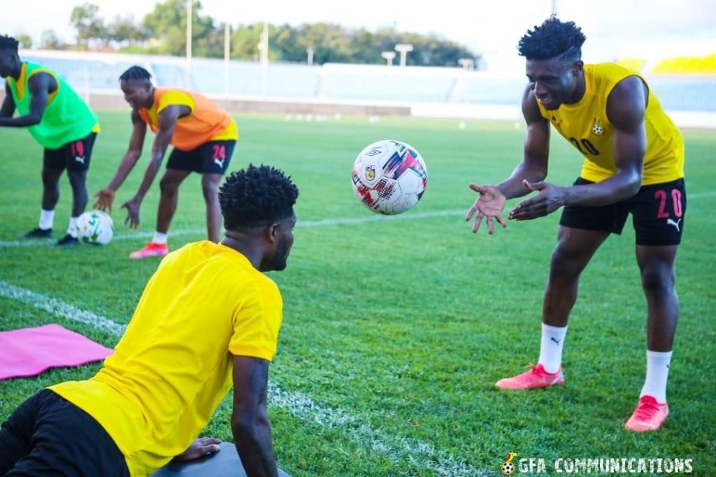 Milovan Rajevac takes charge of first training session in Cape Coast