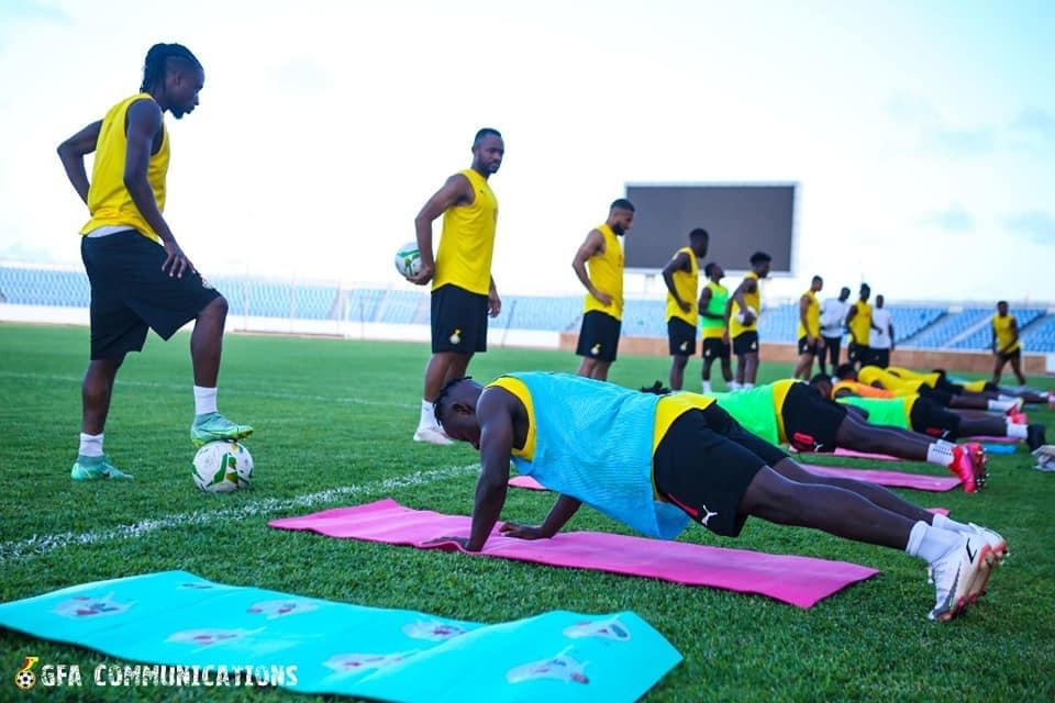 Milovan Rajevac takes charge of first training session in Cape Coast