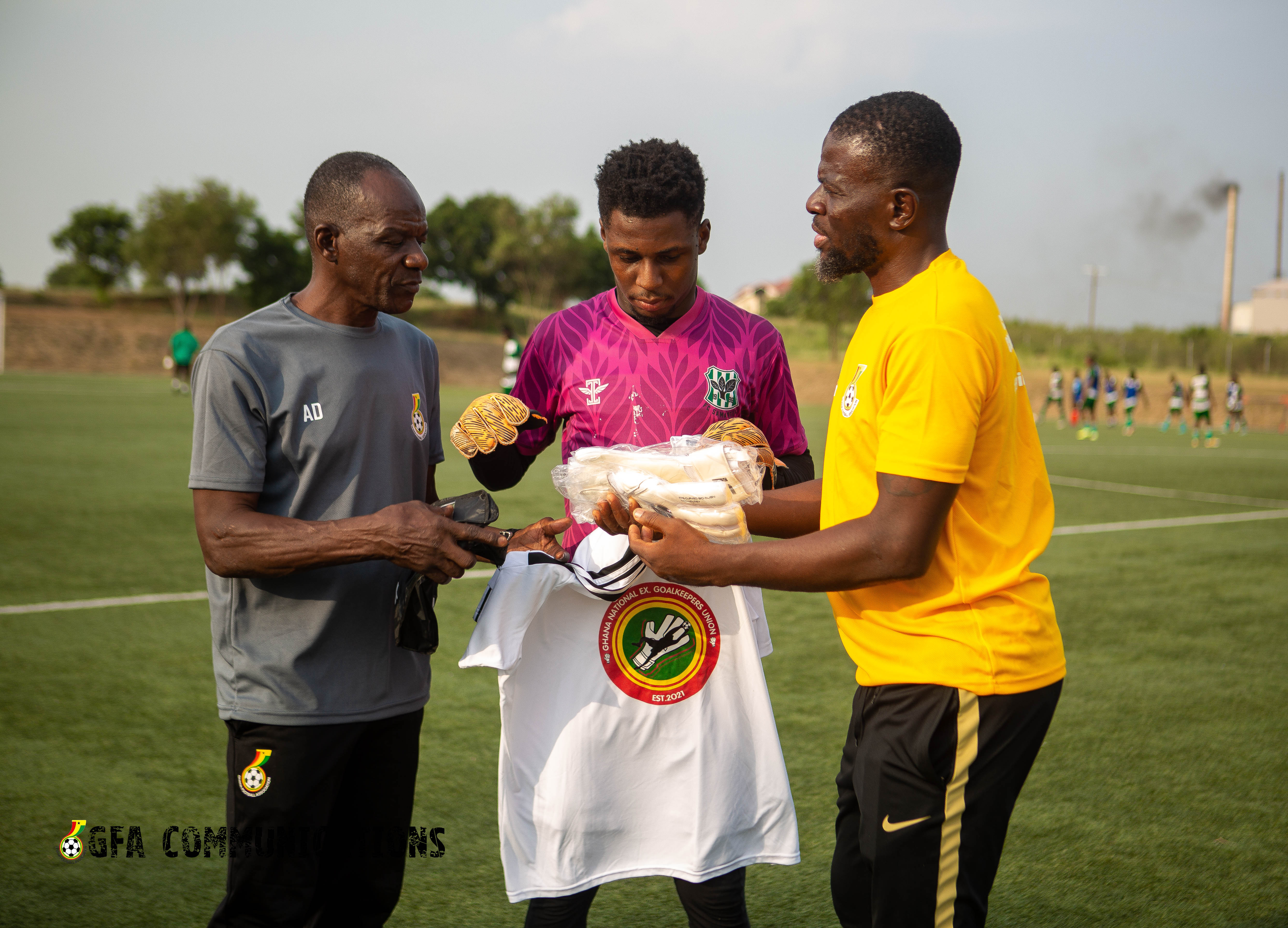 Lawrence Ansah receives goalkeeper of the month for November award