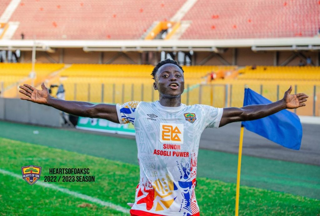 Hearts of Oak battle Bechem United at Cape Coast Stadium on Monday