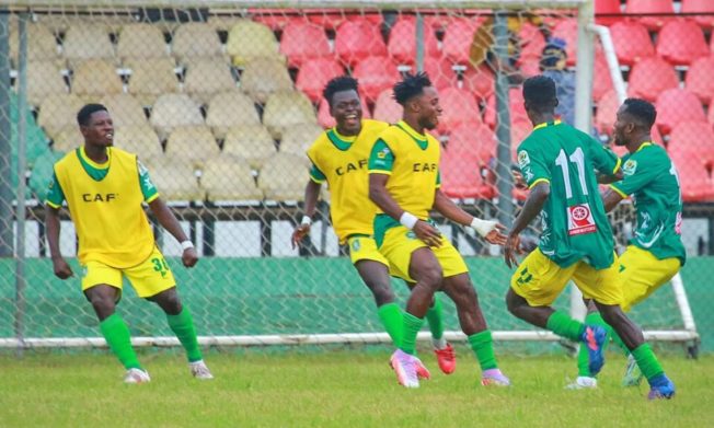 Aduana FC beat Gold Stars to keep hold of top spot
