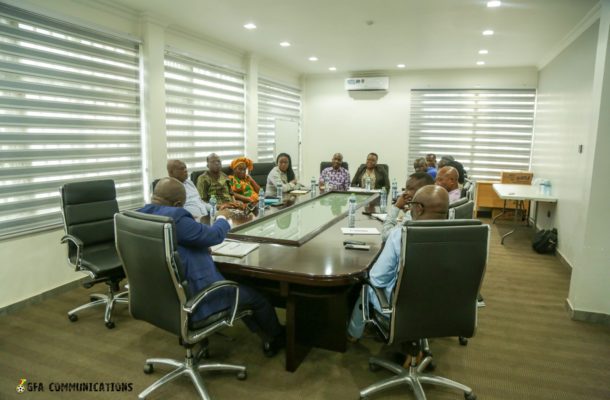 President Simeon-Okraku meets referees leadership in Accra - Vimarsana News