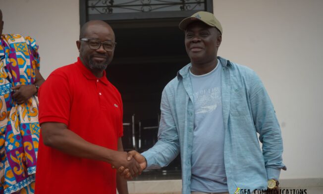 GFA boss Simeon-Okraku pays courtesy call on Dormaahene Osagyefo Oseadeeyo Agyemang Badu II