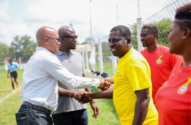 Vice-President Mark Addo Visits Black Maidens in Camp