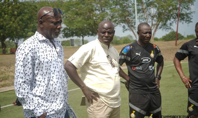 Black Galaxies Management Committee boost team with visit to team's training camp at GSCE