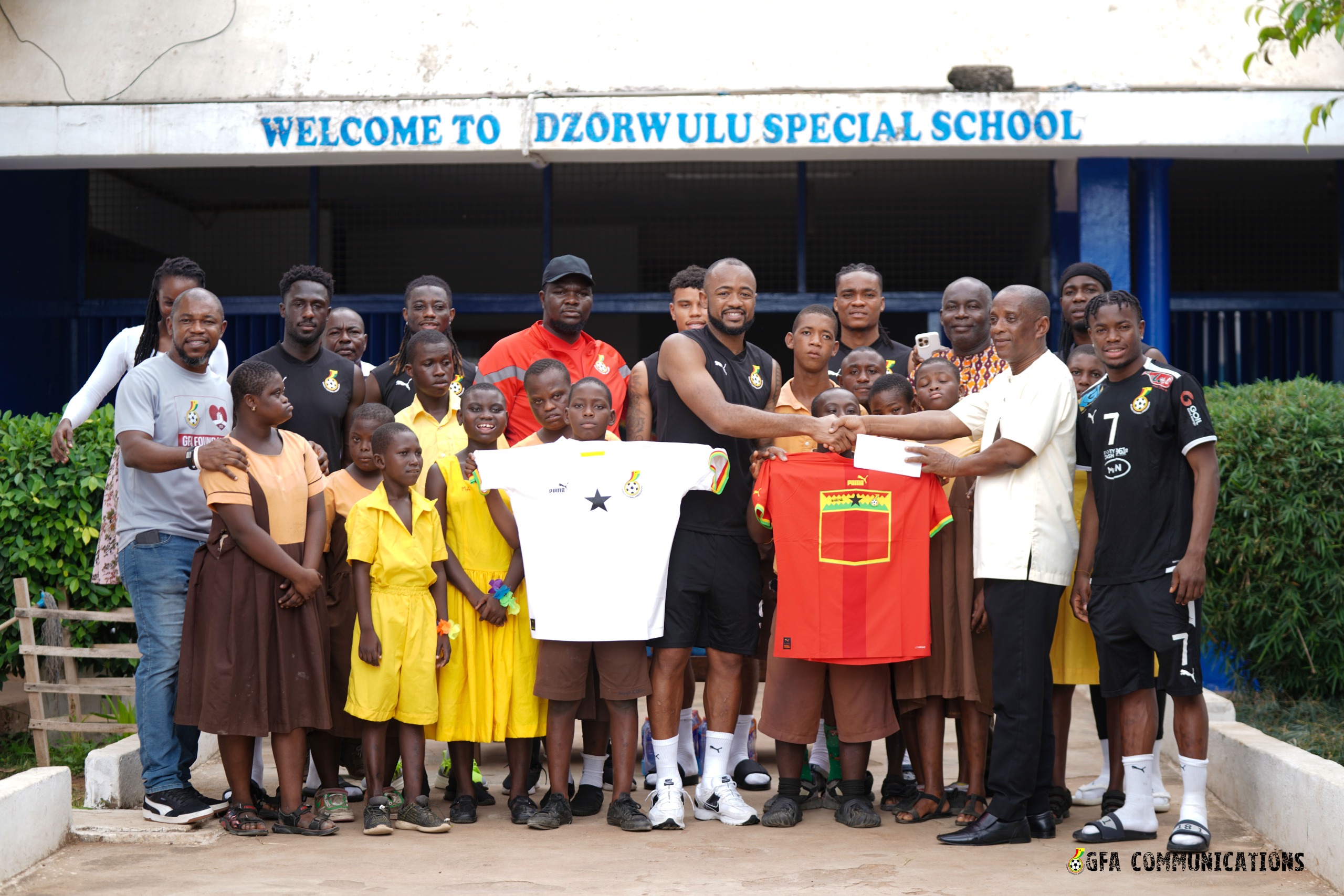 Black Stars visit and donate to students of Dzorwulu Special School before Angola trip