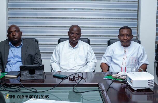 Executive Council meets with Regional Football Association Chairmen