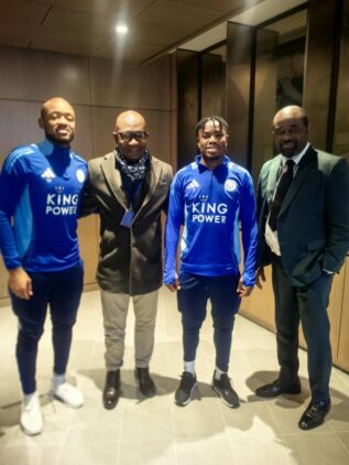 https://www.ghanafa.org/president-kurt-e-s-okraku-vp-mark-addo-visit-black-stars-duo-abdul-fatawu-issahaku-and-jordan-ayew