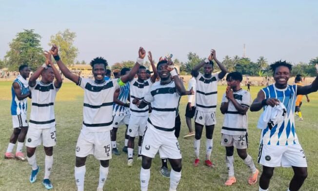 Leaders Swedru All Blacks pip Skyy FC, Ebusua Dwarfs trash Asekem in Zone Two