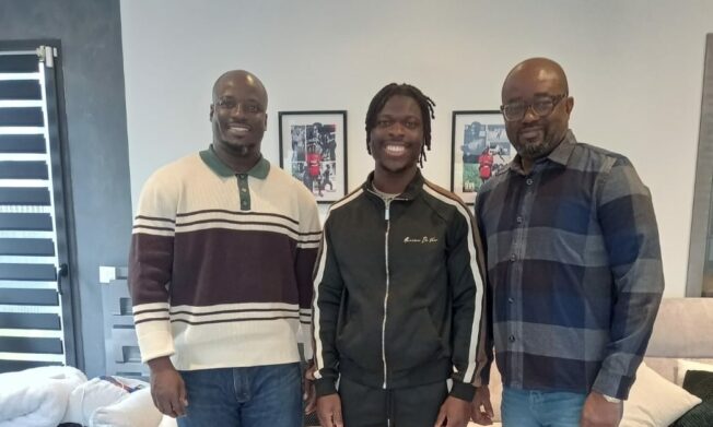 President Simeon-Okraku, Stephen Appiah visit Alidu Seidu in Rennes