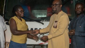 GFA presents buses to Ampem Darkoa Ladies and Hasaacas Ladies as part of bus acquisition strategy