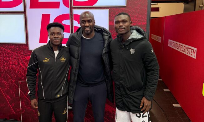 Otto Addo watches Edmund Baidoo and Jonas Adjetey in Europa League