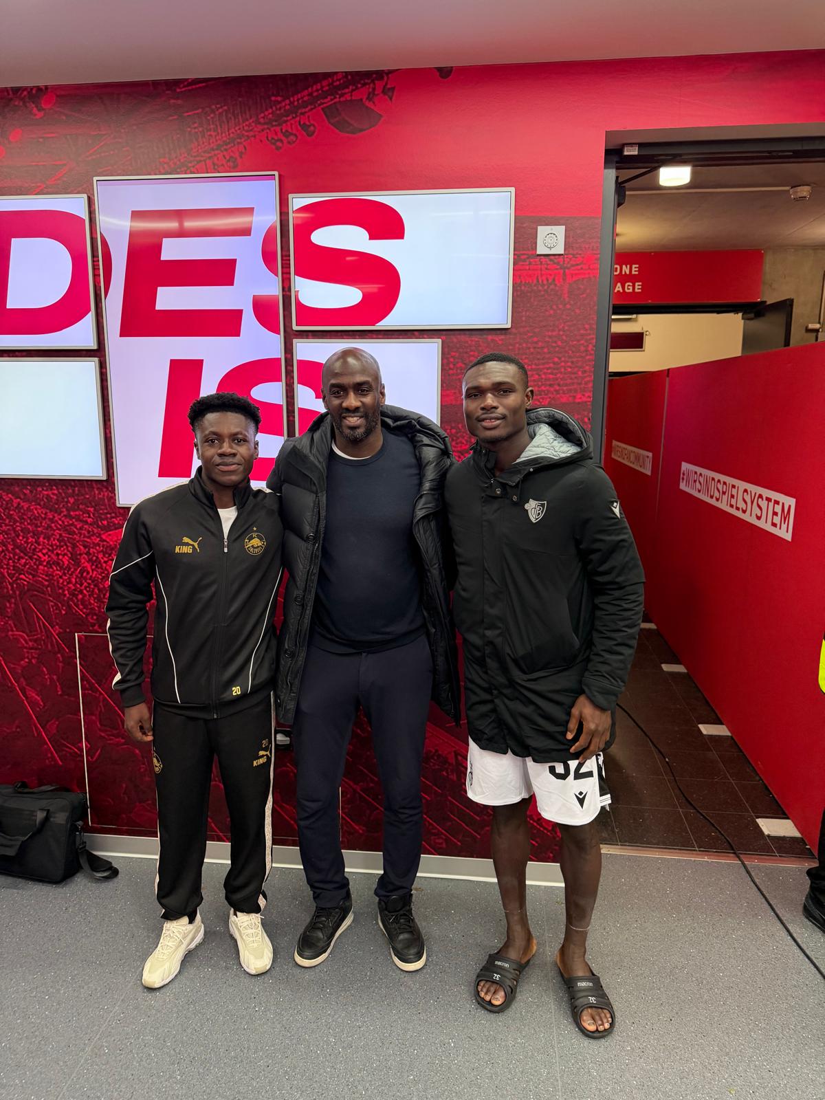 Otto Addo watches Edmund Baidoo and Jonas Adjetey in Europa League