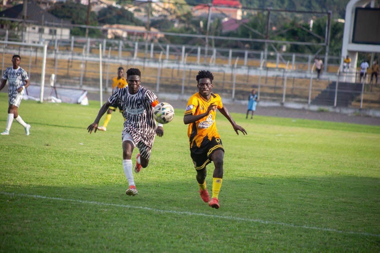 Ebusua Dwarfs edge FC AshantiGold '04 to take top spot in Zone Two; Sefwi All Stars pip Ebony FC to stay in title hunt