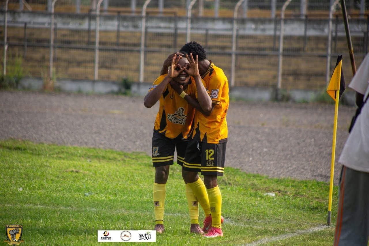 FC AshantiGold reclaim top spot with victory over New Edubiase as Skyy FC hold Ebusua Dwarfs in Zone Two