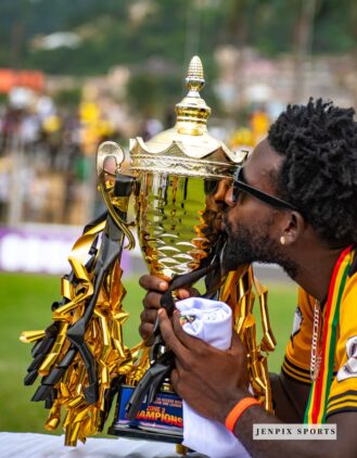 https://www.ghanafa.org/fc-ashantigold-04-crowned-zone-two-champions-seal-maiden-ghana-premier-league-qualification