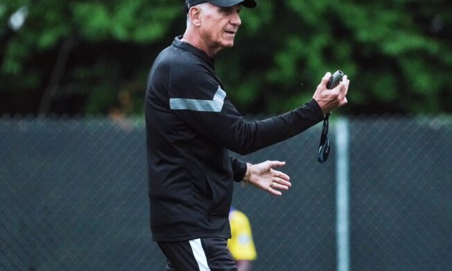 We keep sailing strong despite few holes in our boat - Carlos Queiroz